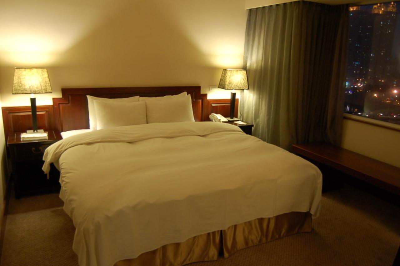 Beautiful Hotel Taipei Синдиен Екстериор снимка