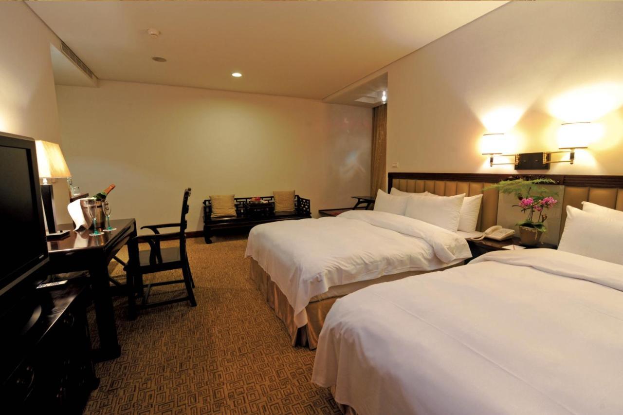 Beautiful Hotel Taipei Синдиен Екстериор снимка