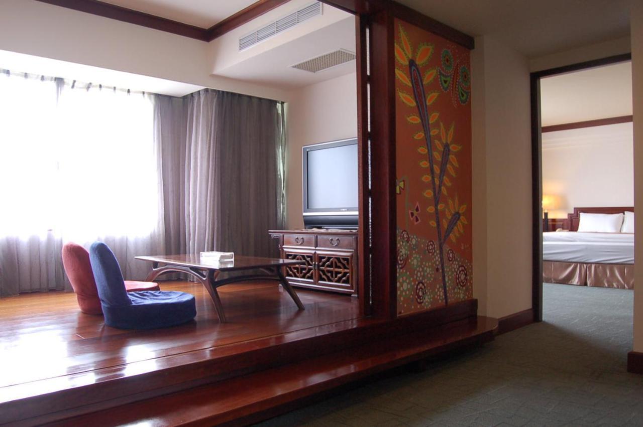 Beautiful Hotel Taipei Синдиен Екстериор снимка