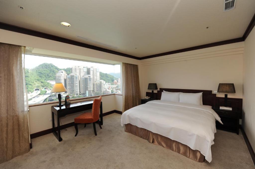 Beautiful Hotel Taipei Синдиен Стая снимка
