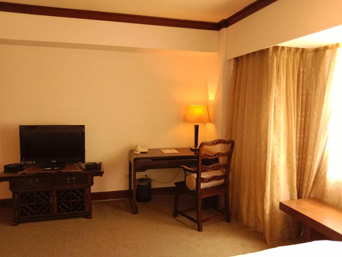 Beautiful Hotel Taipei Синдиен Екстериор снимка