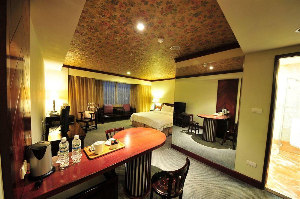 Beautiful Hotel Taipei Синдиен Екстериор снимка