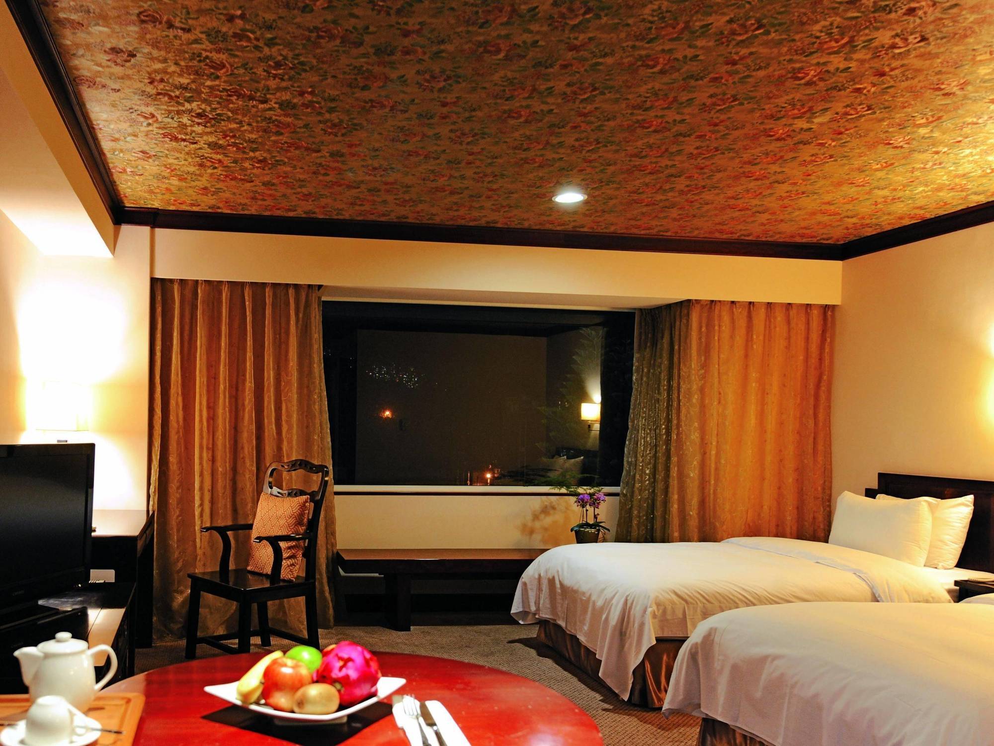 Beautiful Hotel Taipei Синдиен Екстериор снимка