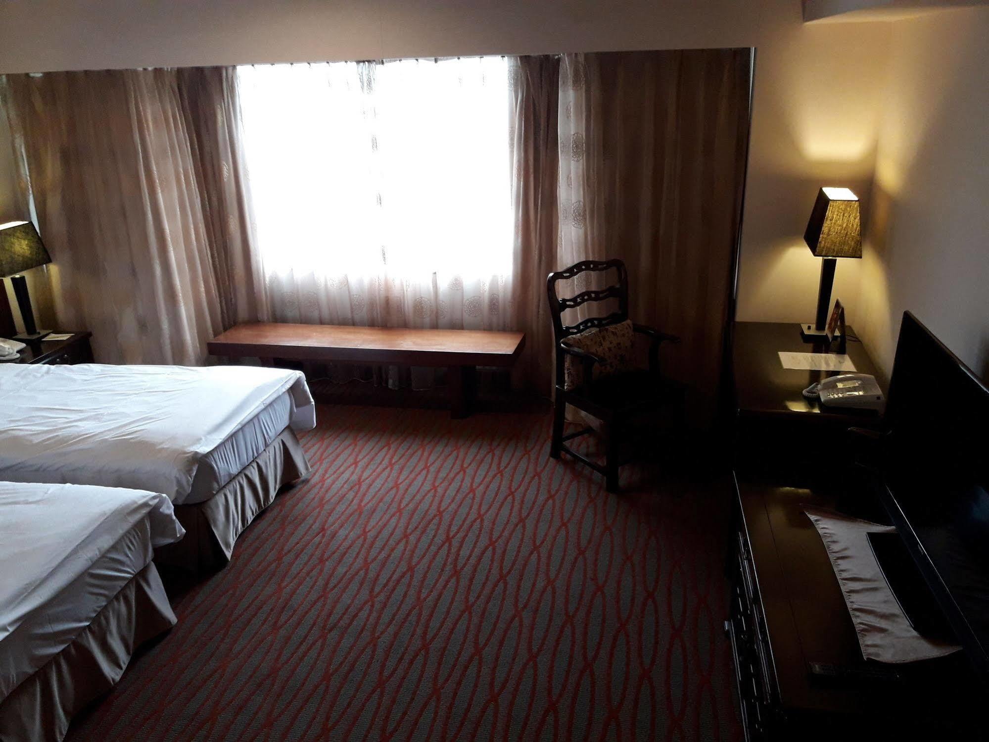 Beautiful Hotel Taipei Синдиен Екстериор снимка